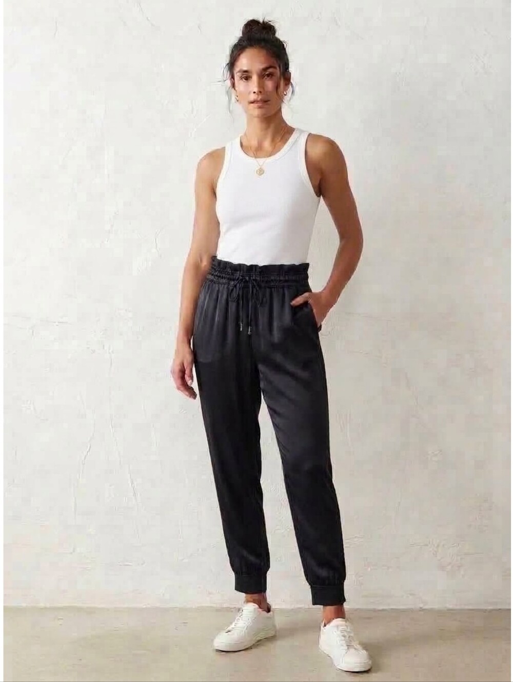 H&M Black Drawstring Paperbag Waist Pull-On Jogger Pants Size Small